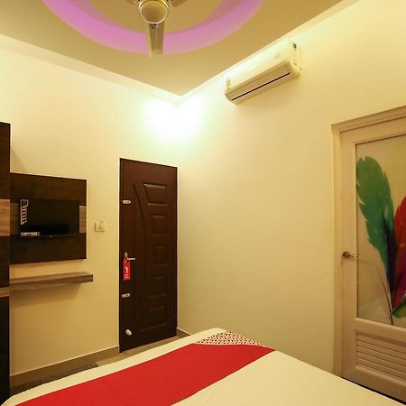 Hotel Oyo 10152 Rail View Residency Alappuzha Zewnętrze zdjęcie