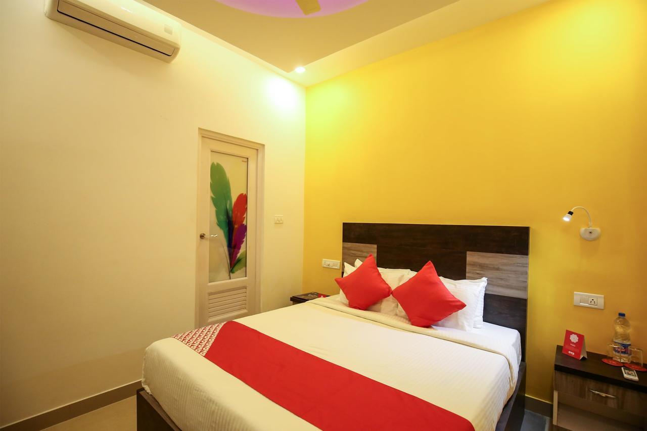 Hotel Oyo 10152 Rail View Residency Alappuzha Zewnętrze zdjęcie