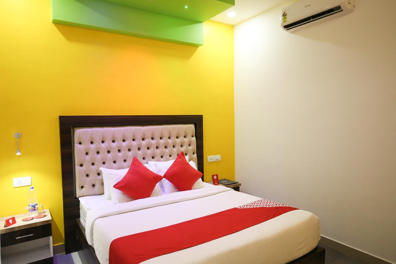 Hotel Oyo 10152 Rail View Residency Alappuzha Zewnętrze zdjęcie