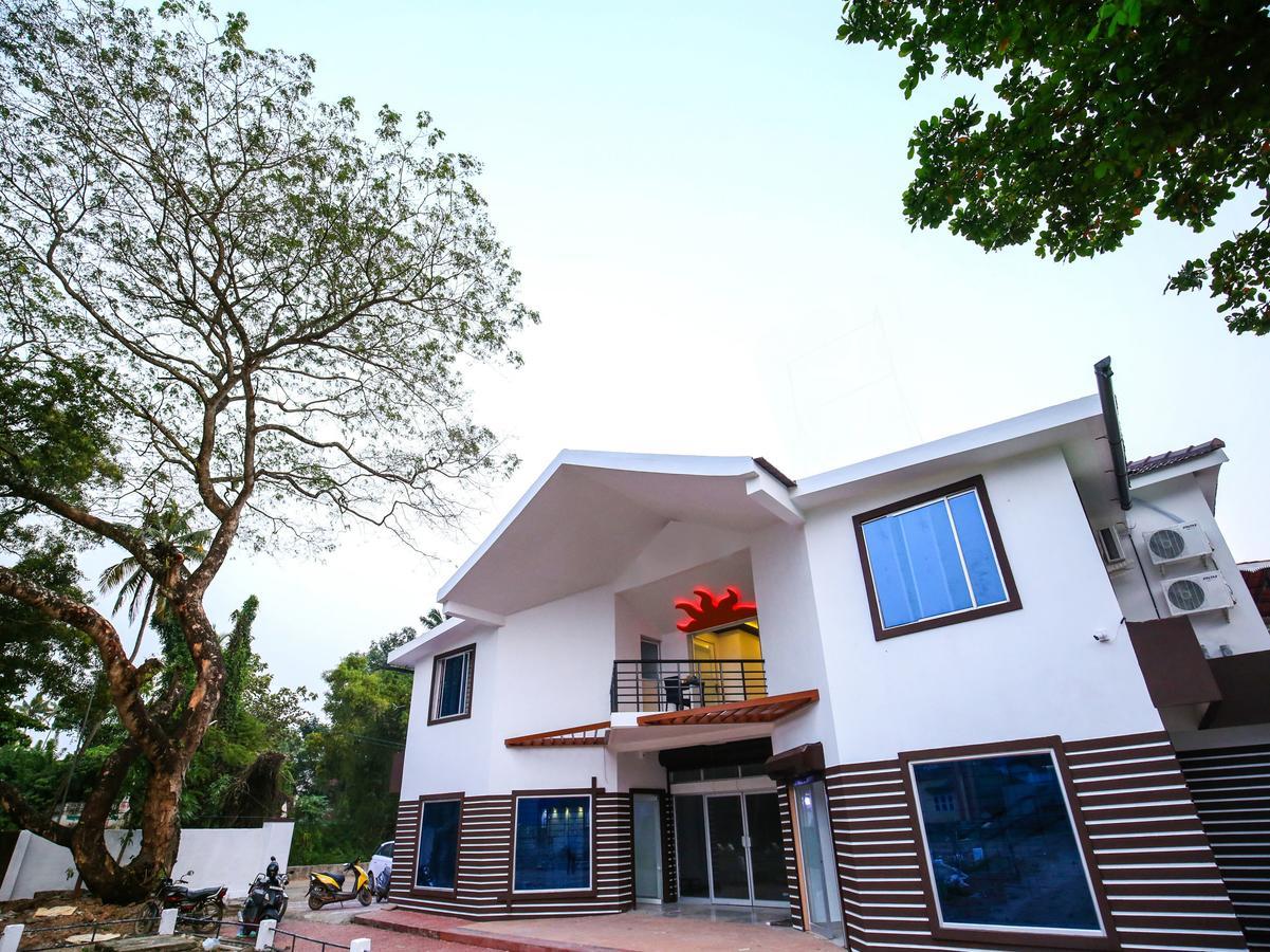 Hotel Oyo 10152 Rail View Residency Alappuzha Zewnętrze zdjęcie
